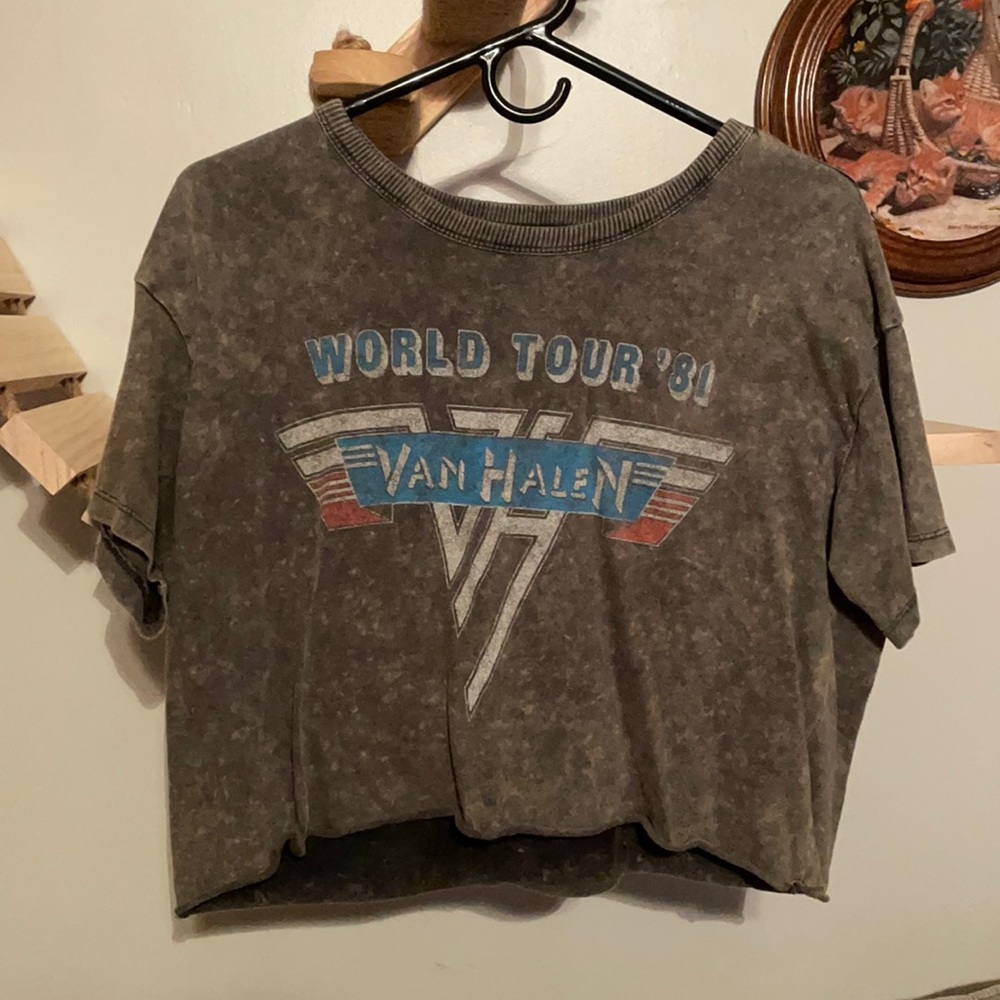 van halen cropped band tee. size small.